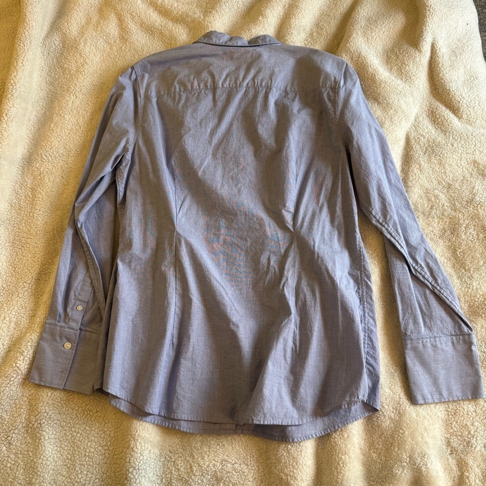 Banana Republic Women’s Light Blue Button Down Shirt 16 - Picture 7 of 7